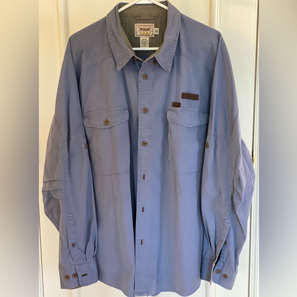Cabela’s Men’s Shirt. Heavy Cotton. Leather Tabbed and Gussetted Pockets Blue.
